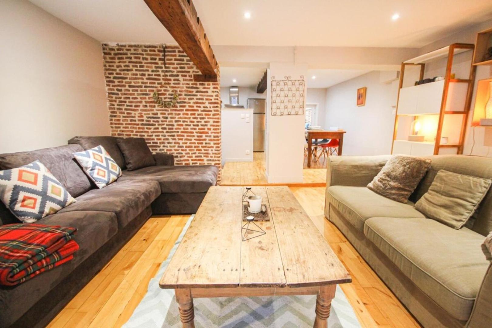 Duplex In The Heart Of Old Terrace + Parking Apartment